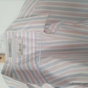 Facconable  ladies xl gorgeous  red blue pinstripe  button  down shirt